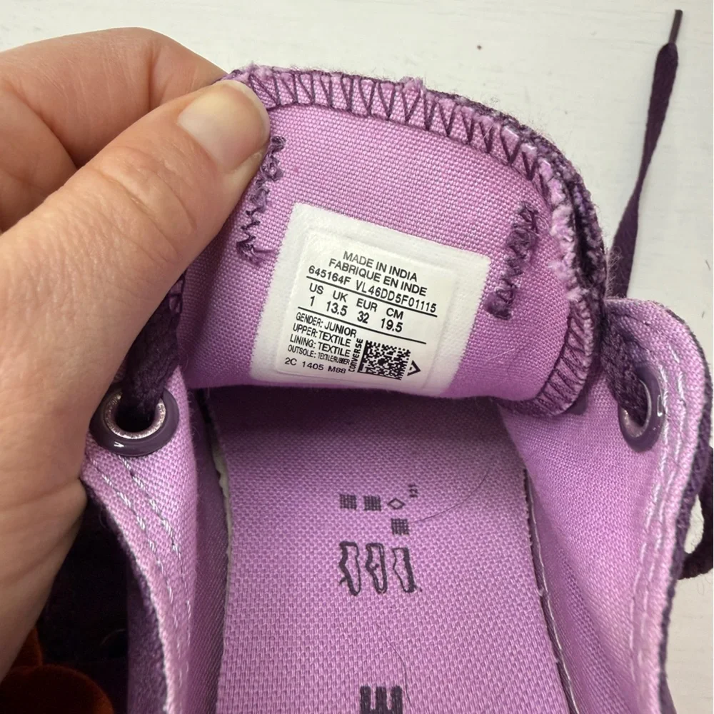 CONVERSE Chuck Taylor All Star Purple Glitter Sparkle Low Top Sz 1 Girls